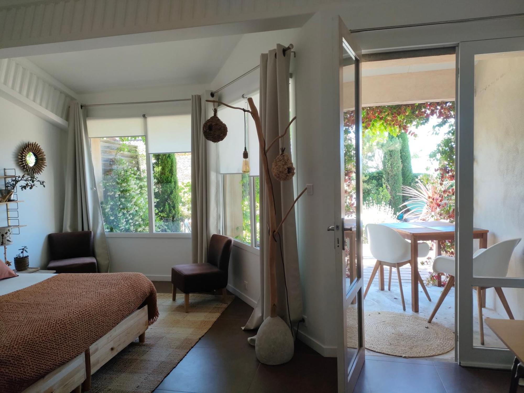 Cabrières-dʼAvignon Villa Cabrida الغرفة الصورة