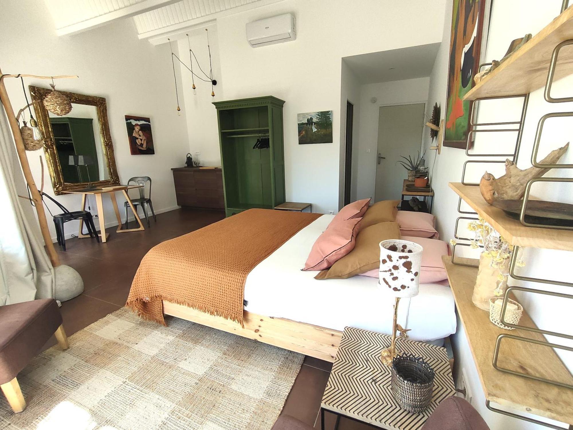 Cabrières-dʼAvignon Villa Cabrida الغرفة الصورة